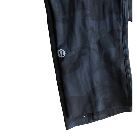 Lululemon Fast and Free Camouflage Leggings Size 2 High Rise Capri - Picture 4 of 6